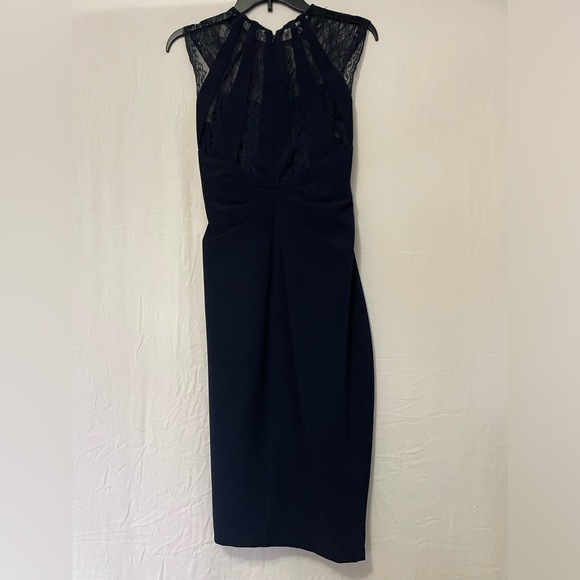 Stunning dark blue formal dress. - Picture 7 of 7